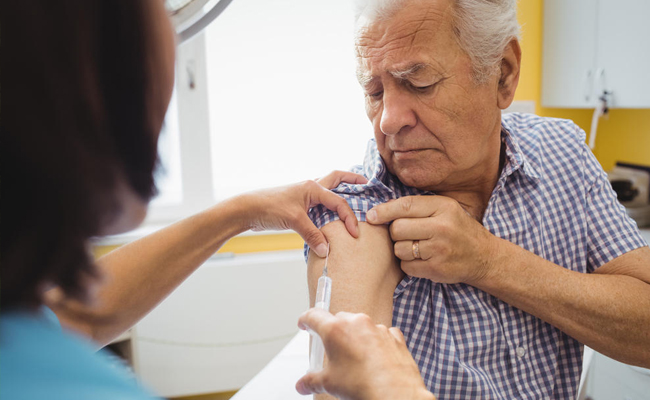 Vắc-xin bảo vệ con người trước các tác nhân gây hại