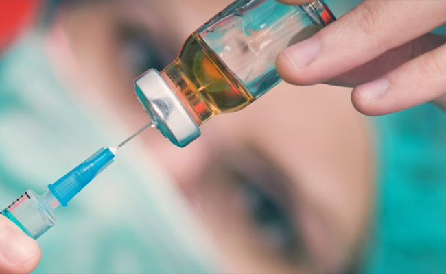 Vắc-xin bảo vệ con người trước các tác nhân gây hại