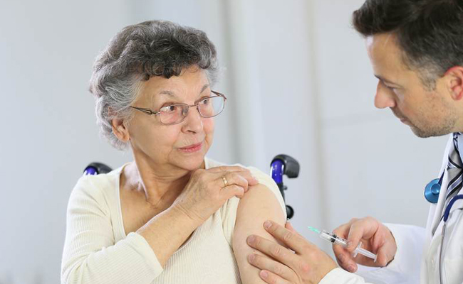 Vắc-xin bảo vệ con người trước các tác nhân gây hại