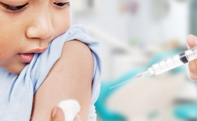 Vắc-xin bảo vệ con người trước các tác nhân gây hại